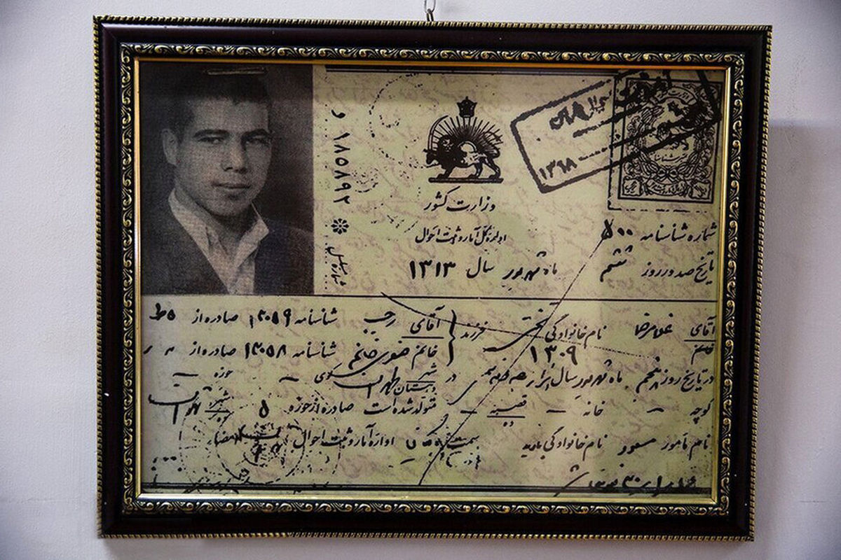 تصویر دست نوشته دیده نشده تختی دقایقی قبل از مرگش در اتاق 