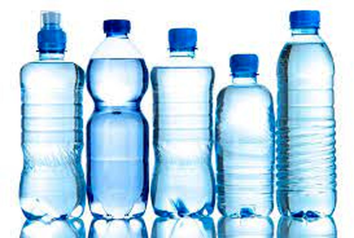آشنایی با ۴ راز مهم در مورد بطری های پلاستیکی آب
